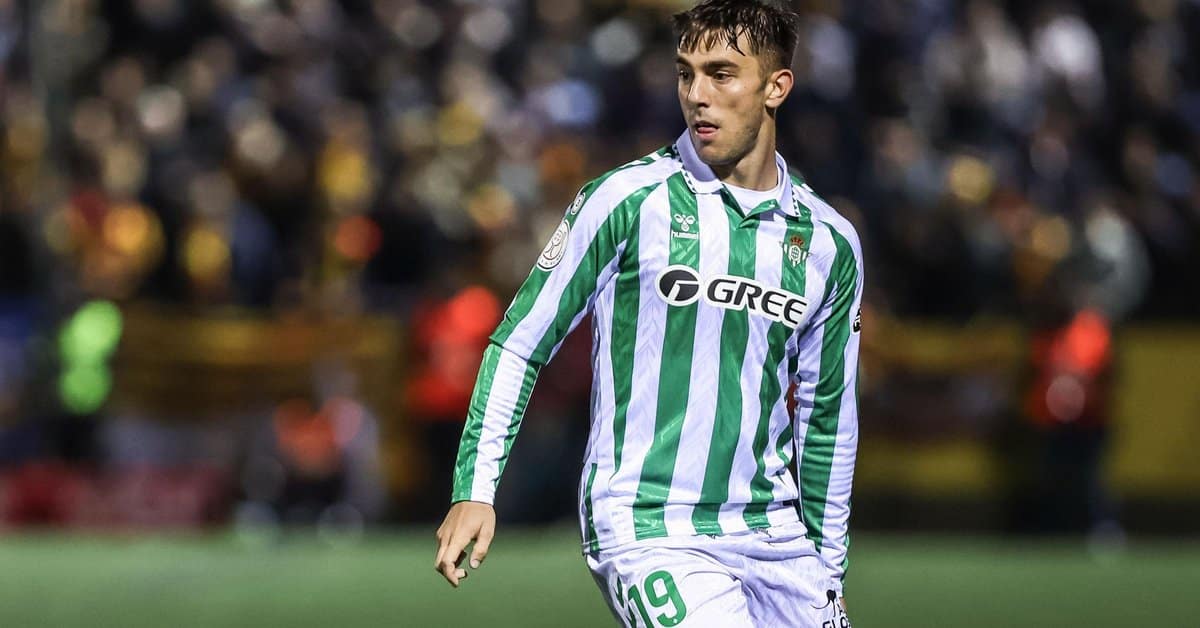 Iker Losada Betis Levante