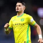 Borja Sainz celebrando un gol; objetivo prioritario del Athletic Club para 2026.