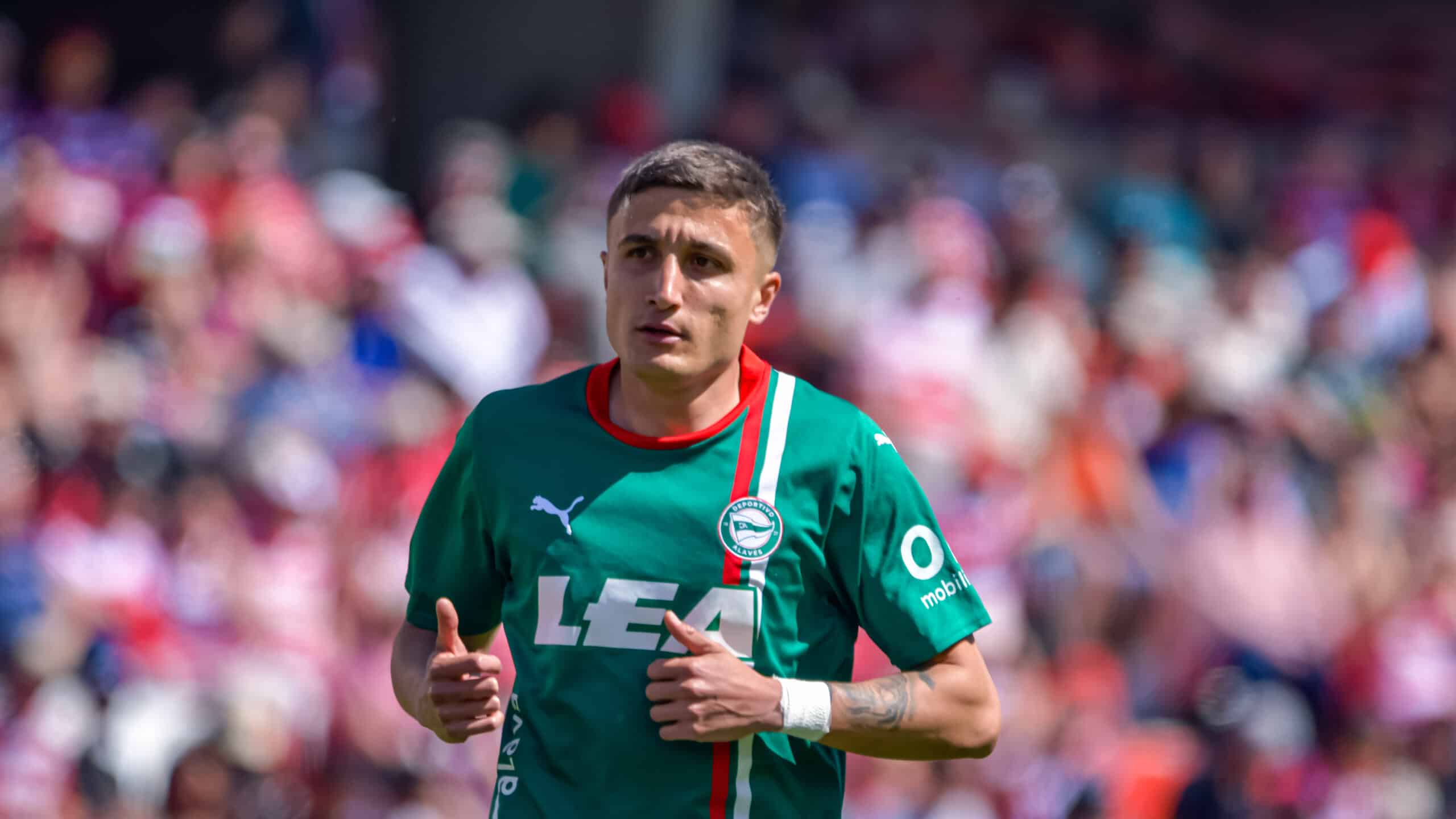 Nahuel Tenaglia Braulio Vázquez Osasuna Alavés