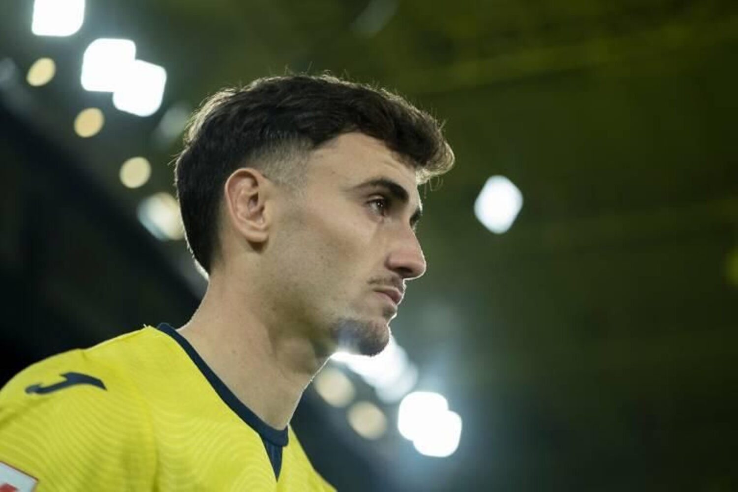 Álex Forés, delantero del Villarreal, disputado por el Córdoba CF y la UD Las Palmas en el mercado de fichajes de enero 2026.