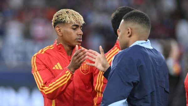 Lamine Yamal y Kylian Mbappé