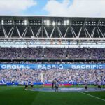 Mosaico de la afición del RCD Espanyol en el RCDE Stadium antes del inicio del derbi contra el Girona