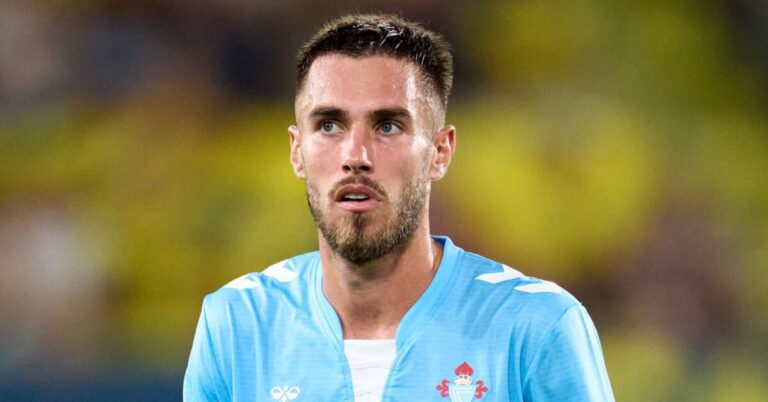 Óscar Mingueza durante un partido con el Celta de Vigo en Balaídos, pretendido por la Juventus.