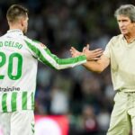 Giovani Lo Celso en un entrenamiento del Real Betis, bajo la atenta mirada de Manuel Pellegrini
