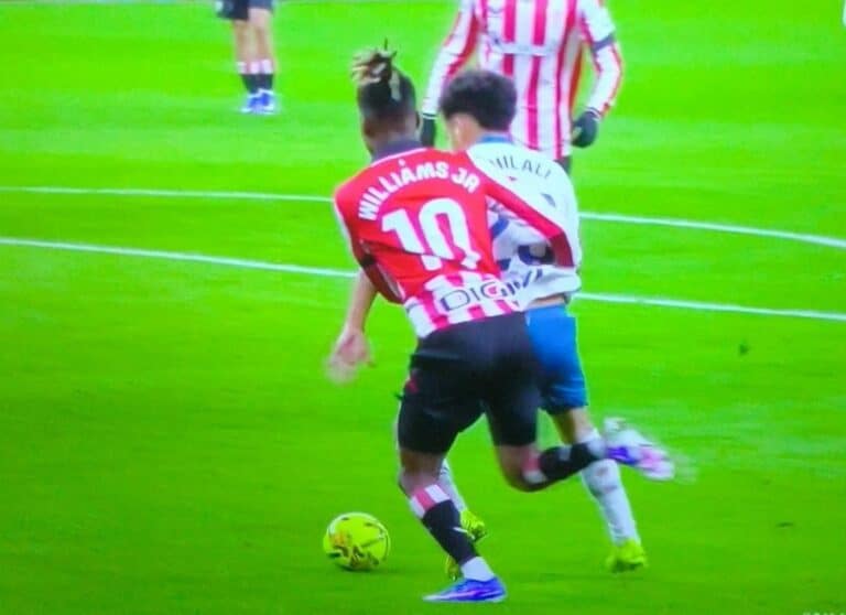 Omar El Hilali borró por completo del partido a Nico Williams en el triunfo del Espanyol en San Mamés