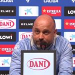 Manolo González, entrenador del RCD Espanyol, durante la rueda de prensa previa al partido contra el Athletic Club en San Mamés.
