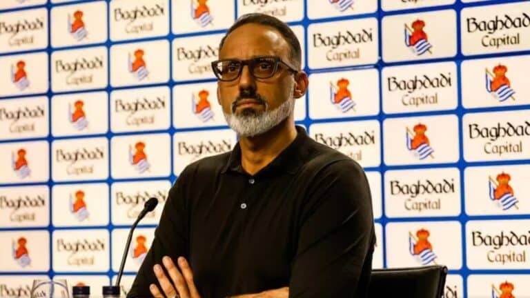 Pellegrino Matarazzo, nuevo entrenador de la Real Sociedad, posando durante su entrevista de presentación en Zubieta