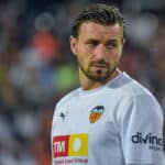 Stole Dimitrievski tiene los días contados en Mestalla. Con pocas posibilidades y descontento por la titularidad de Agirrezabala, el macedonio analiza las ofertas recibidas