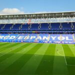Vista del RCDE Stadium con las redes de protección instaladas en los fondos para el derbi contra el FC Barcelona.