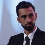 Álvaro Arbeloa, nuevo entrenador del Real Madrid, durante un entrenamiento en Valdebebas.