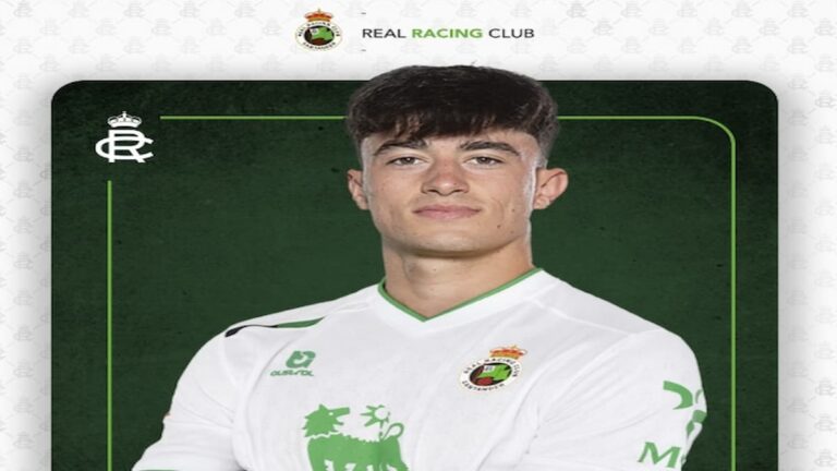 anex Lozano, delantero del Athletic, celebrando un gol en la UEFA Youth League antes de su cesión al Racing.