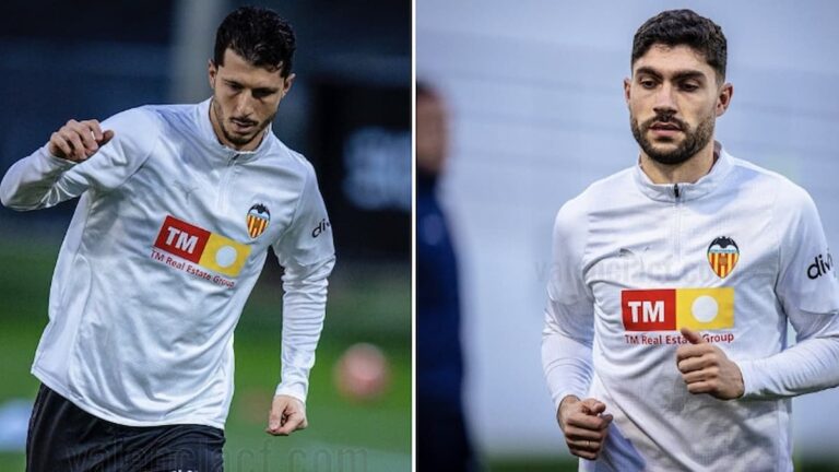 Unai Núñez y Guido Rodríguez ejercitándose en su primer día con el Valencia CF en la Ciudad Deportiva de Paterna.