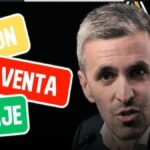 Erik Bretos, director de fútbol de la Real Sociedad, analizando opciones de mercado.