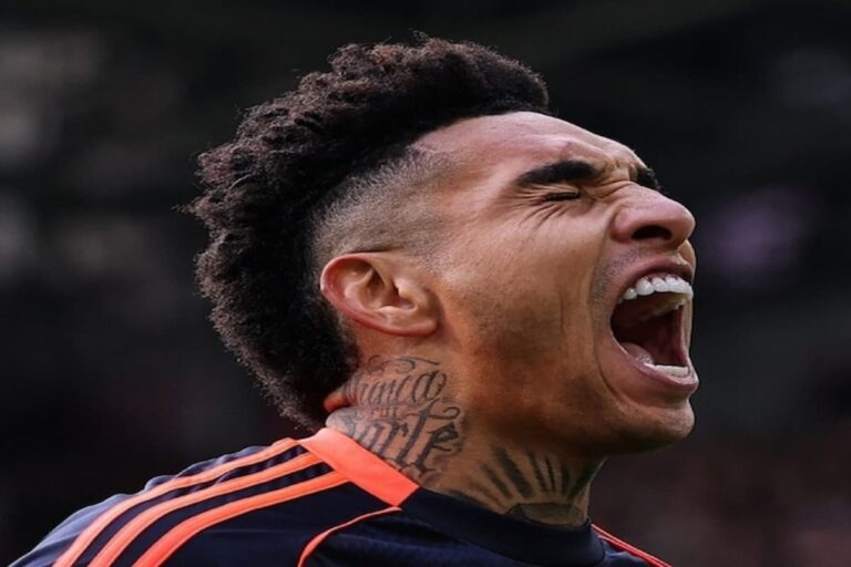 Igor Jesus celebra un gol con el Nottingham Forest, ahora en la órbita del Atlético de Madrid.