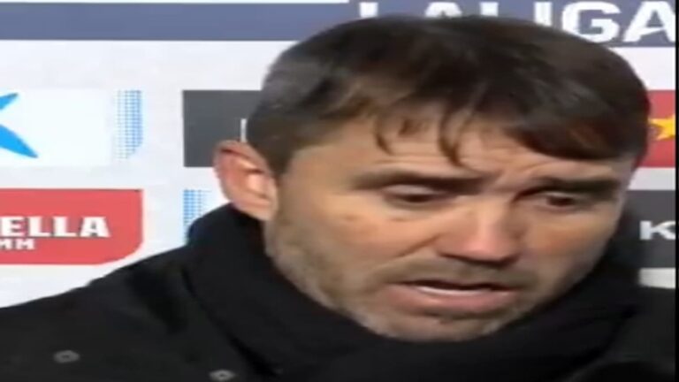 Eduardo Coudet, entrenador del Deportivo Alavés, hablando en rueda de prensa tras ganar al Espanyol