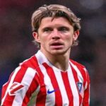 Conor Gallagher con gesto de confusión durante un entrenamiento con Simeone; análisis de su falta de adaptación técnica al Atlético.