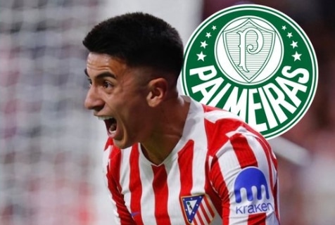 Thiago Almada con la camiseta del Atlético de Madrid; Palmeiras y Gremio interesados en su fichaje en enero de 2026.