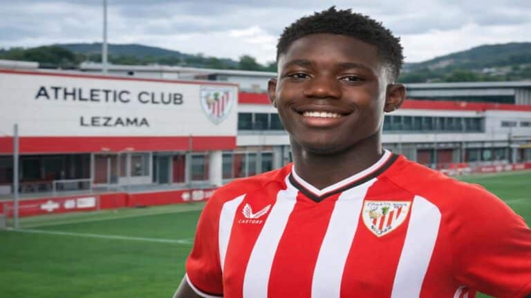 Elijah Gift celebrando una acción ofensiva con el Bilbao Athletic ante la SD Ponferradina