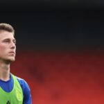 Floris Smand, defensa central del CD Eldense, seguido de cerca por el Cádiz CF en el mercado de invierno 2026.