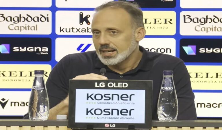 Pellegrino Matarazzo, entrenador de la Real Sociedad, explicando las claves del triunfo 2-1 ante el FC Barcelona