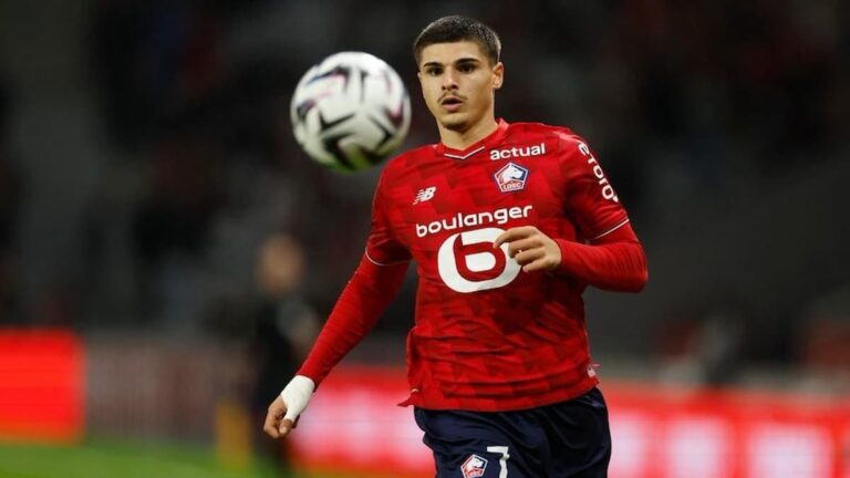 Matias Fernandez-Pardo en acción con el LOSC Lille, objetivo del Atlético de Madrid