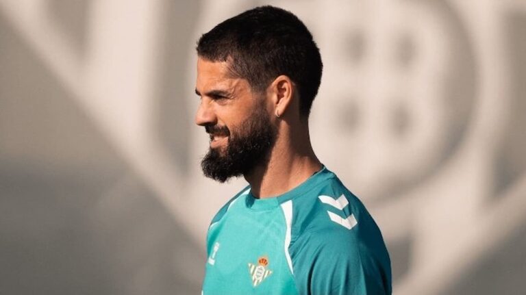 Isco Alarcón durante una sesión de entrenamiento previa a su lesión.