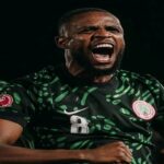 Frank Onyeka celebrando un gol con la Selección de Nigeria durante la Copa de África.