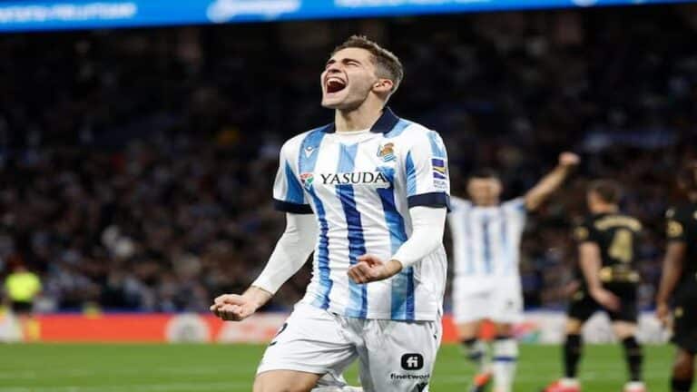 Mikel Goti durante un entrenamiento en Zubieta bajo las órdenes de Pellegrino Matarazzo
