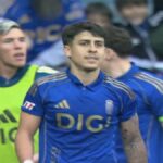 Ilyas Chaira celebrando el gol de la victoria del Real Oviedo ante el Girona en el minuto 74.