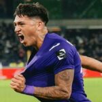 Luis Vázquez celebrando un gol con euforia, nuevo delantero del Getafe CF cedido por el Anderlecht.