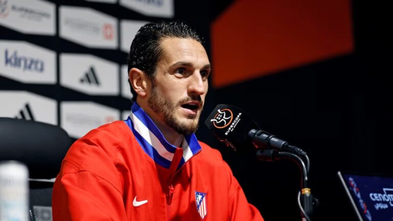 Koke Resurrección, capitán del Atlético de Madrid, durante la rueda de prensa previa al derbi contra el Real Madrid en Yeda.