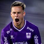 Matías Abaldo celebrando una acción con intensidad, objetivo del Real Oviedo en el mercado invernal.