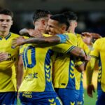 Jugadores de la UD Las Palmas celebrando un gol en un partido oficial.