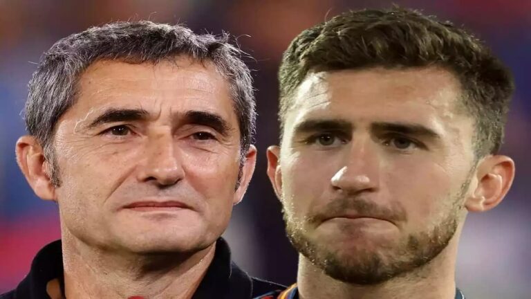 Ernesto Valverde y Aymeric Laporte durante un entrenamiento del Athletic Club analizando la situación defensiva.