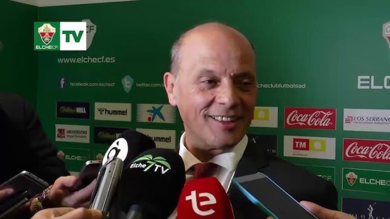 Joaquín Buitrago, presidente del Elche CF, durante la Junta General de Accionistas en el Martínez Valero.