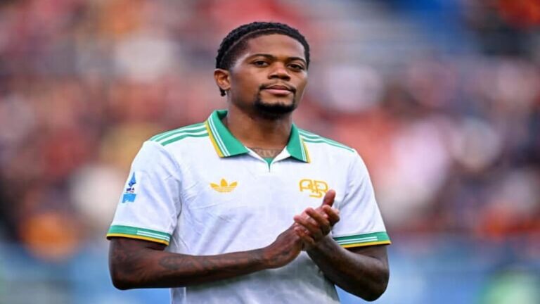 Leon Bailey, extremo del Aston Villa, objetivo prioritario del Girona FC tras su salida de la AS Roma.