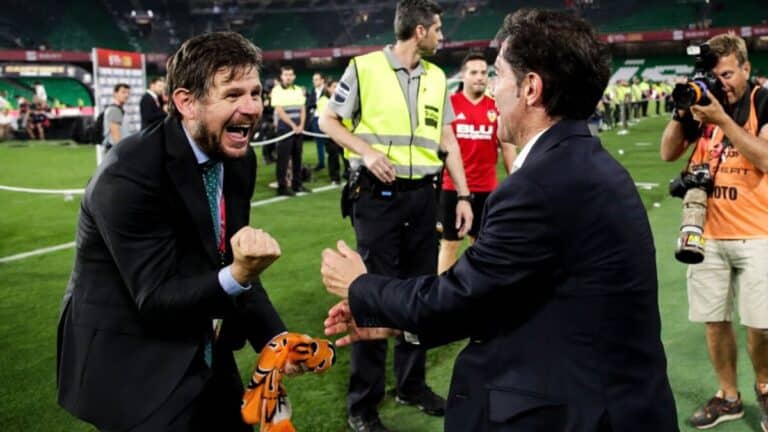 Mateu Alemany y Marcelino García Toral conversando durante su etapa profesional conjunta.