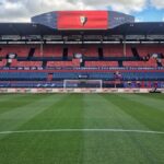 Vista interior del estadio El Sadar de Osasuna, club que perdió la opción de fichar a Alain Sanzol.