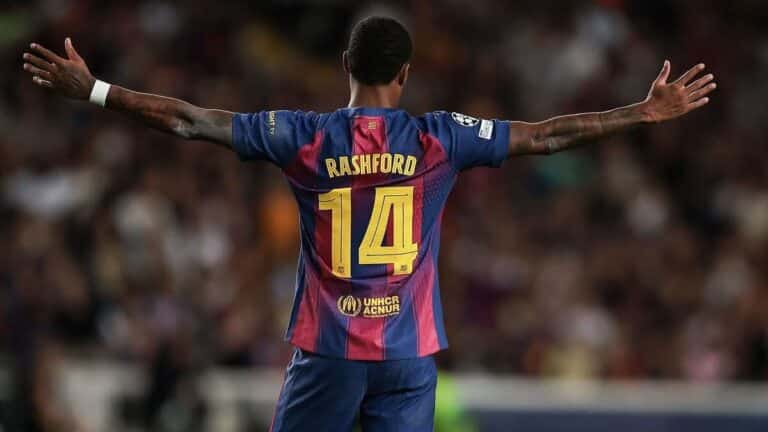 Marcus Rashford celebrando un gol con el FC Barcelona frente a la grada del Camp Nou.