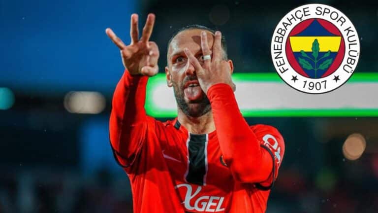 Vedat Muriqi celebrando un gol con el RCD Mallorca en el estadio de Son Moix.