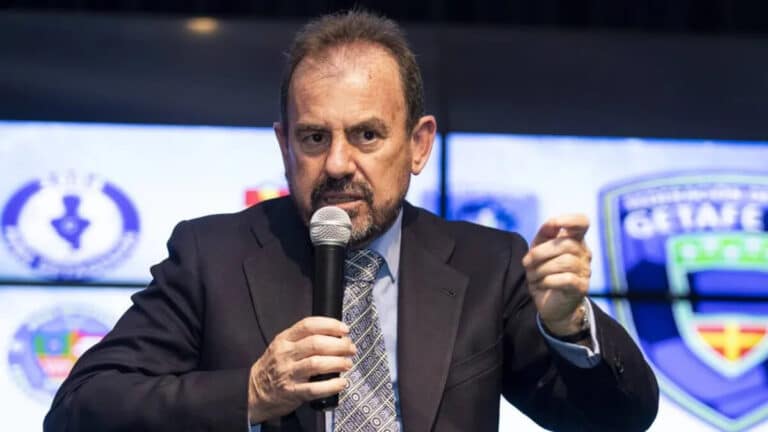 Ángel Torres, presidente del Getafe, durante una comparecencia explicando el conflicto con LaLiga por el caso Uche