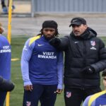 Ademola Lookman durante su primer entrenamiento táctico con el Atlético de Madrid bajo las órdenes de Simeone.