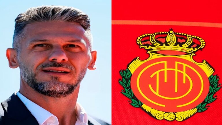 Martín Demichelis junto al escudo del RCD Mallorca