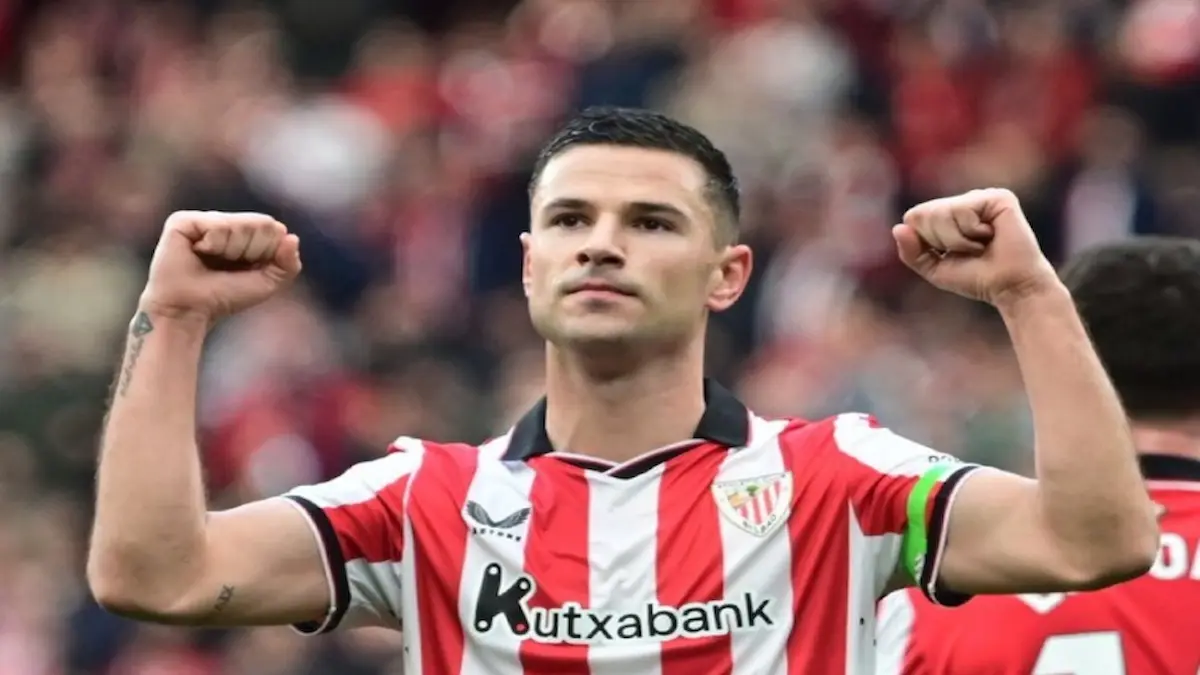 Gorka Guruzeta celebrando uno de sus goles con el Athletic Club en San Mamés durante la jornada 25 de LaLiga 2025-26.