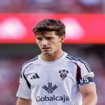 Riki Rodríguez, capitán del Albacete, durante un partido de Segunda División en 2026.