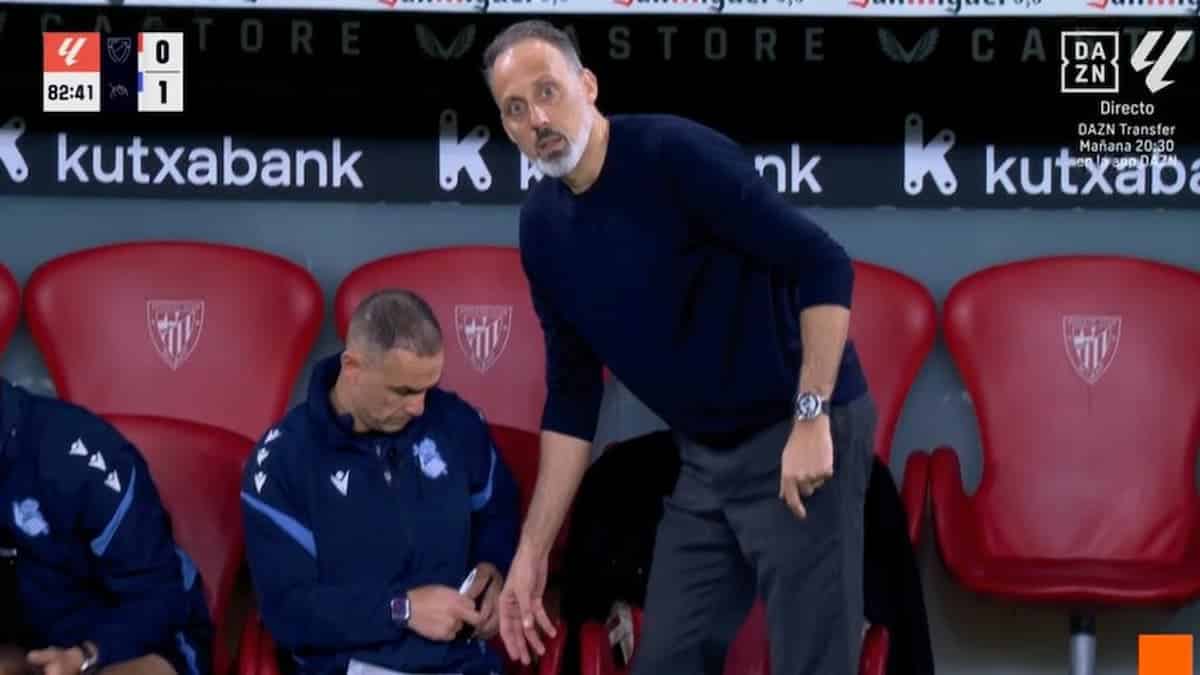Pellegrino Matarazzo dando instrucciones durante un partido de la Real Sociedad