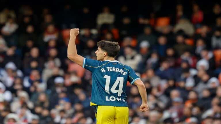 Ramón Terrats celebrando un gol con el RCD Espanyol, club que ha bloqueado su salida al Getafe.