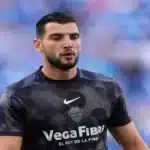 Rafa Mir celebrando un gol con el Elche CF durante la temporada actual