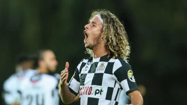 Martim Tavares, delantero portugués del Marítimo, en el radar del Racing de Santander.