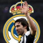 Sandro Tonali, centrocampista italiano del Newcastle United, durante un partido oficial en 2026, es buscado por el Real Madrid.